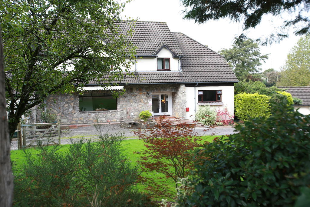 Ewenny Farm Guest House Bridgend  Exterior foto