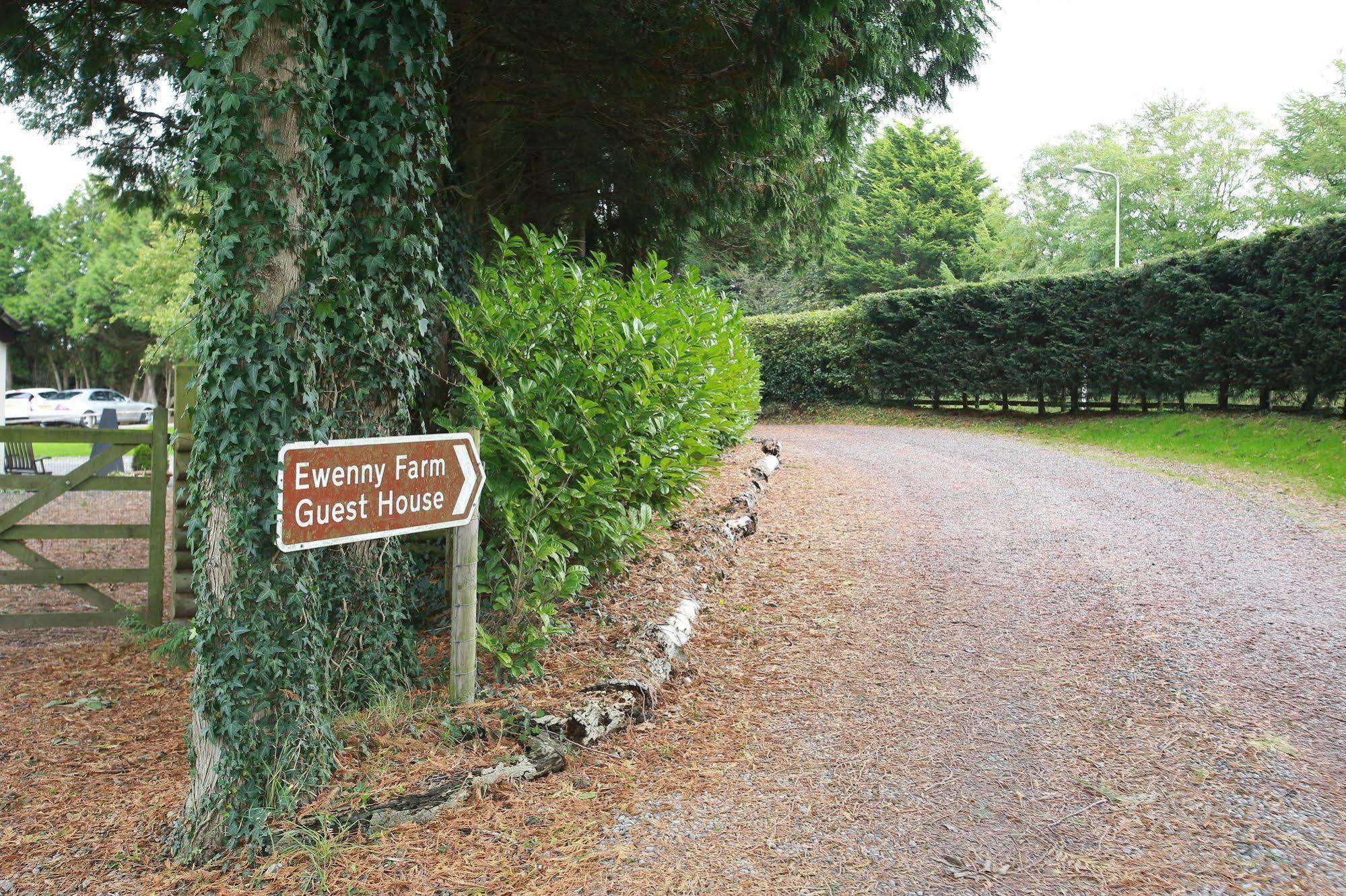 Ewenny Farm Guest House Bridgend  Exterior foto