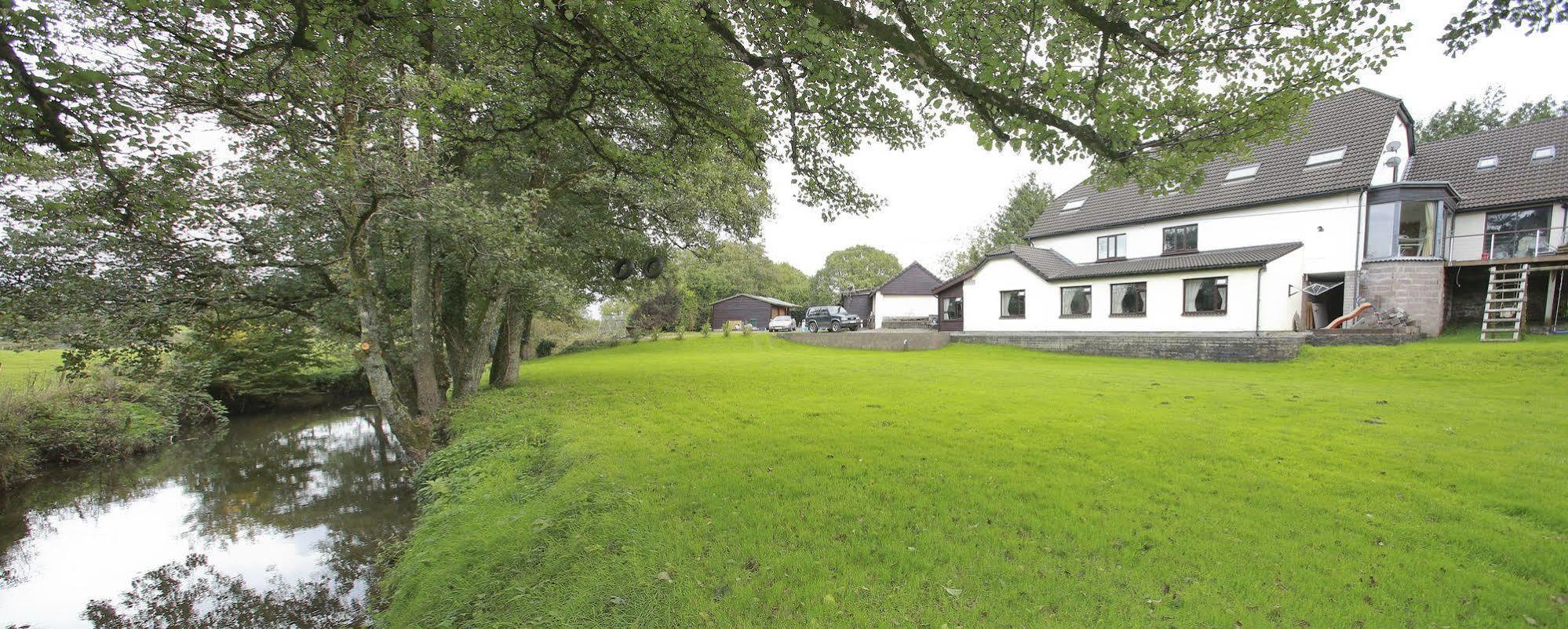 Ewenny Farm Guest House Bridgend  Exterior foto